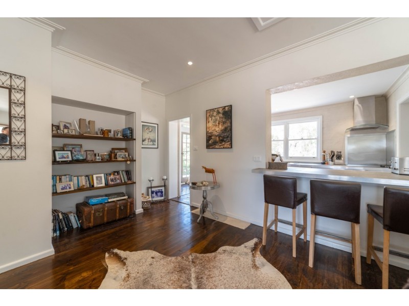 32 Five Gums Lane, Heathcote VIC 3523