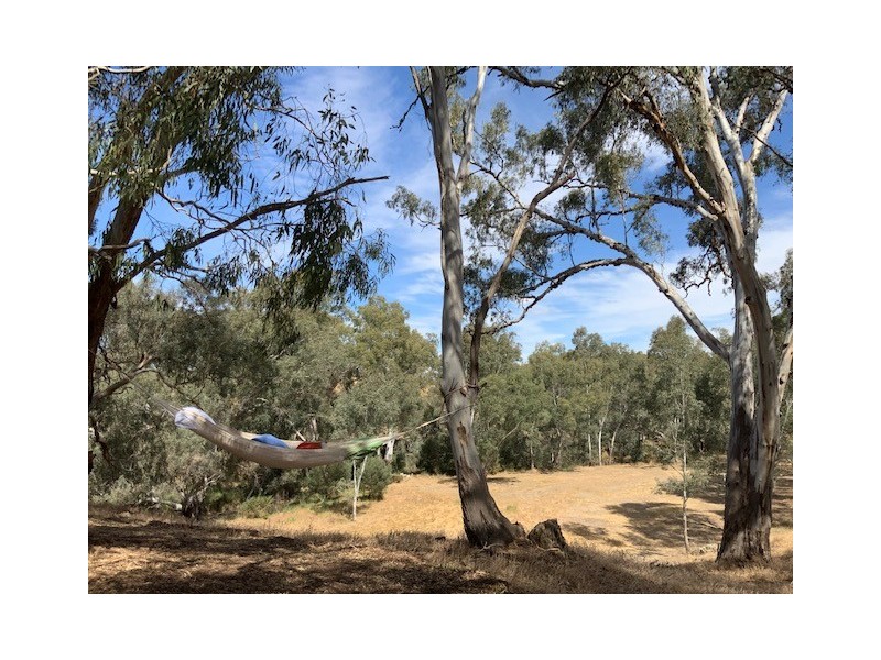 32 Five Gums Lane, Heathcote VIC 3523