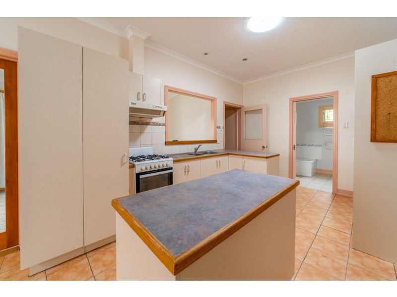 152 Mitchell Street, Quarry Hill VIC 3550