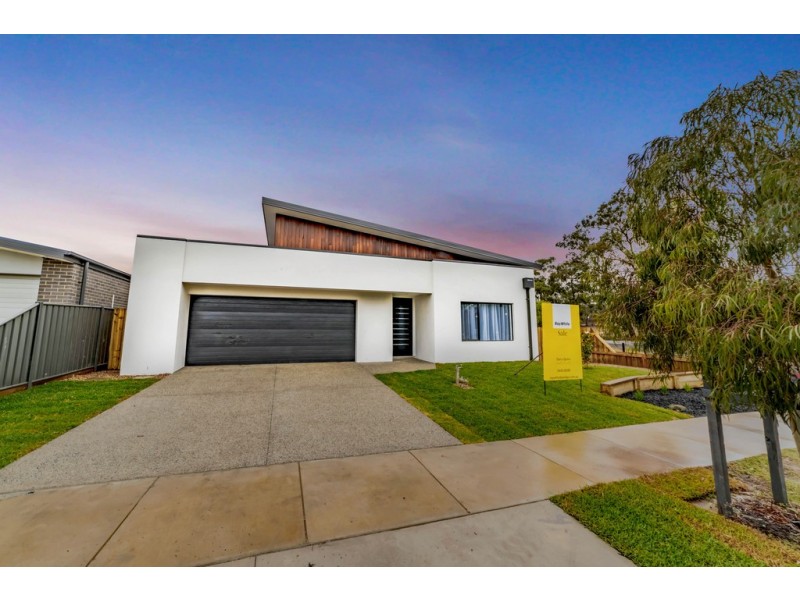 22 Wallaroo Avenue, Strathfieldsaye VIC 3551