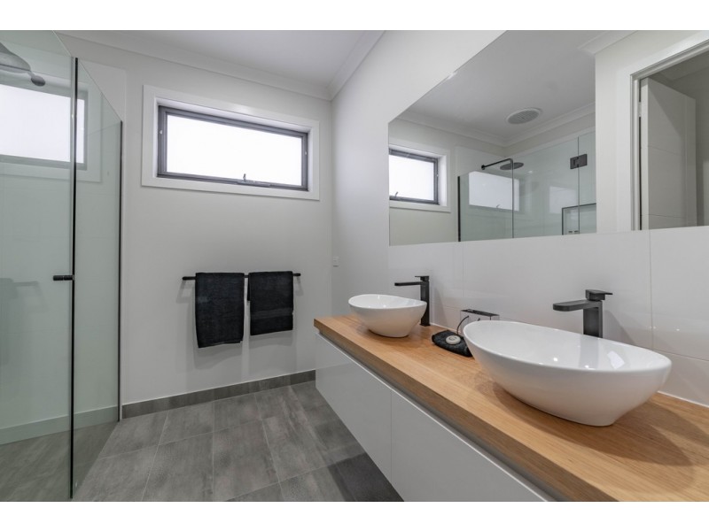 22 Wallaroo Avenue, Strathfieldsaye VIC 3551