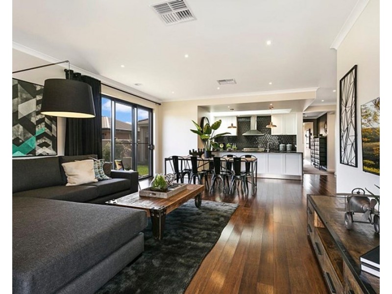 17 Weeks Road, Ascot VIC 3551