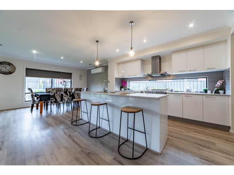 33 Swanson Boulevard, Strathfieldsaye VIC 3551