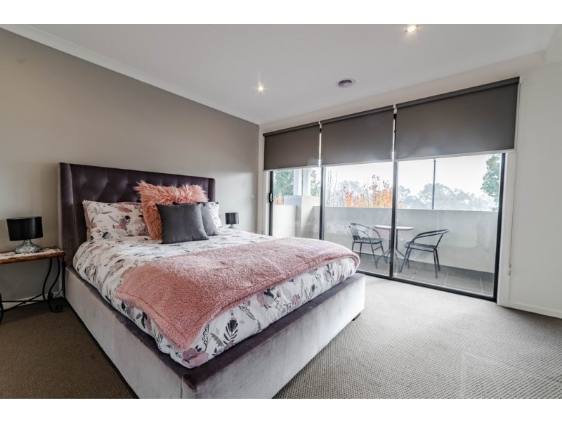 33 Swanson Boulevard, Strathfieldsaye VIC 3551