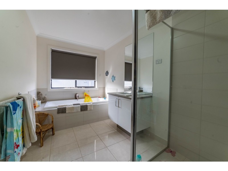 33 Swanson Boulevard, Strathfieldsaye VIC 3551