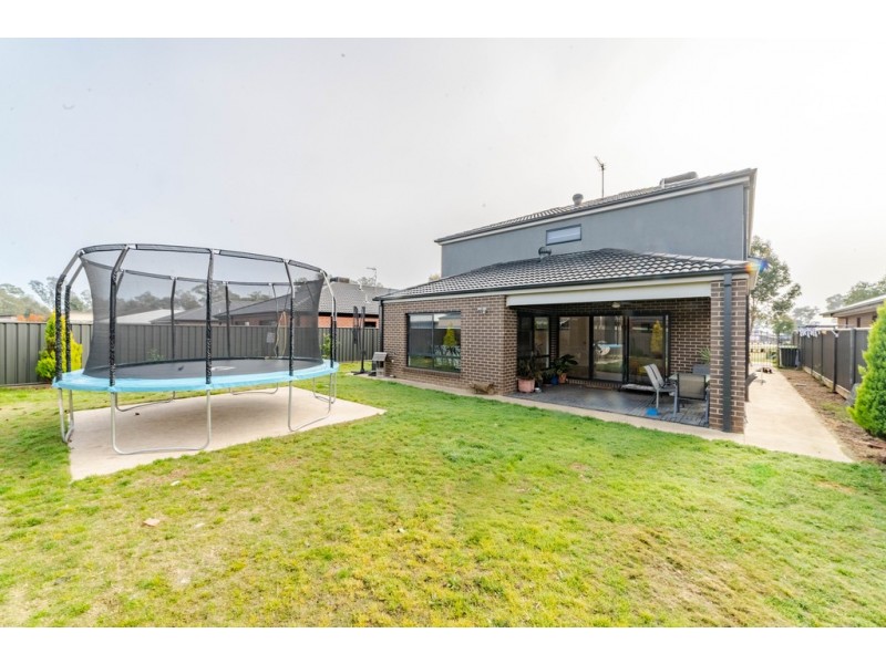 33 Swanson Boulevard, Strathfieldsaye VIC 3551