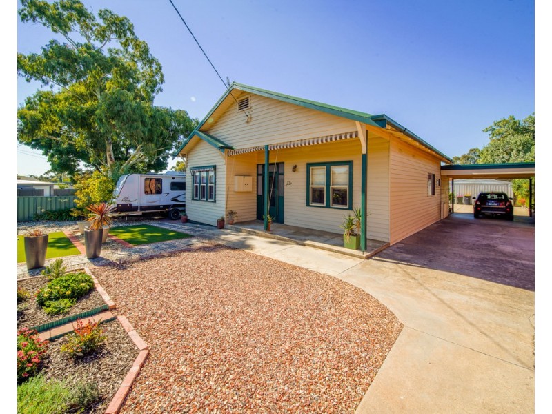 17 Ligar Street, Kennington VIC 3550