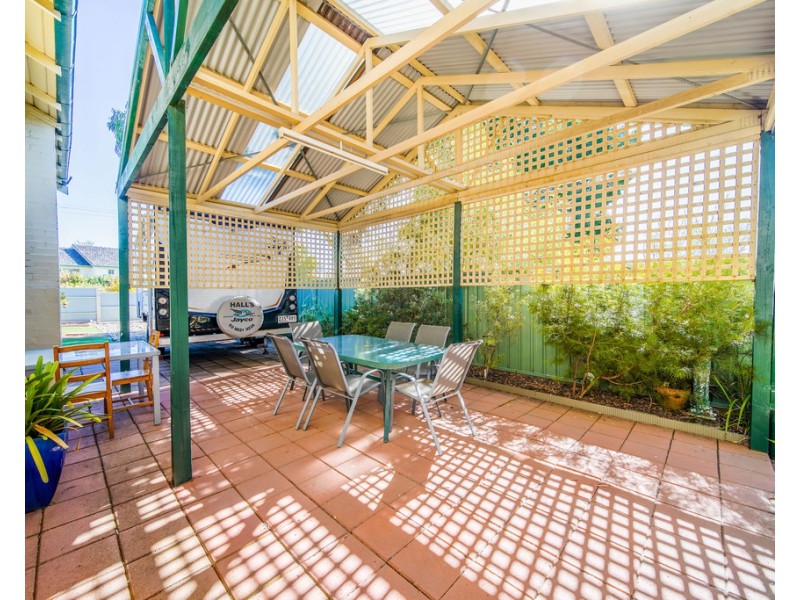 17 Ligar Street, Kennington VIC 3550