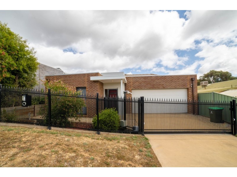 294 Rowan Street, Golden Square VIC 3555