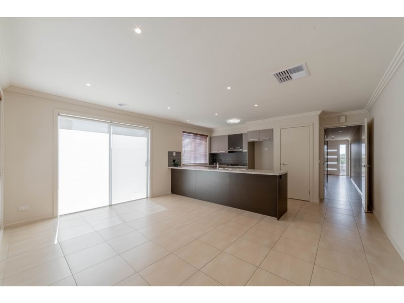 294 Rowan Street, Golden Square VIC 3555