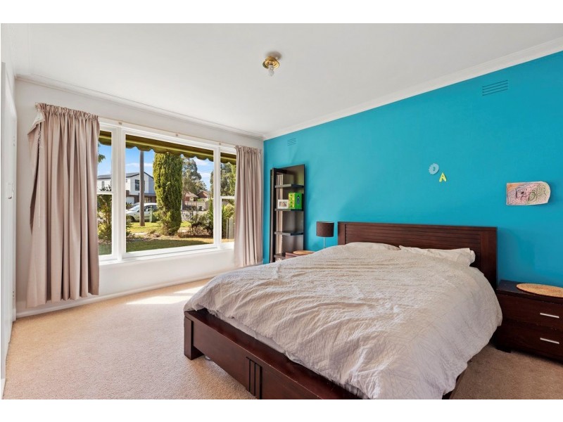18 Somerville Street, Flora Hill VIC 3550