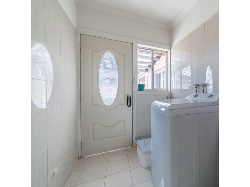 6 Palm Avenue, Spring Gully VIC 3550