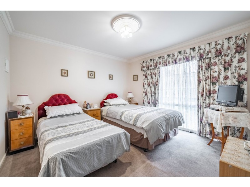 1/9 Laxdale Court, Kangaroo Flat VIC 3555