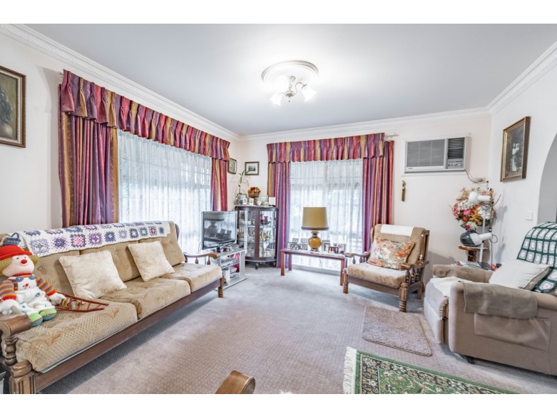 1/9 Laxdale Court, Kangaroo Flat VIC 3555