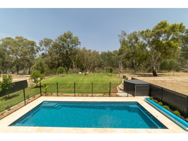 19 Riverview Drive, Barham NSW 2732