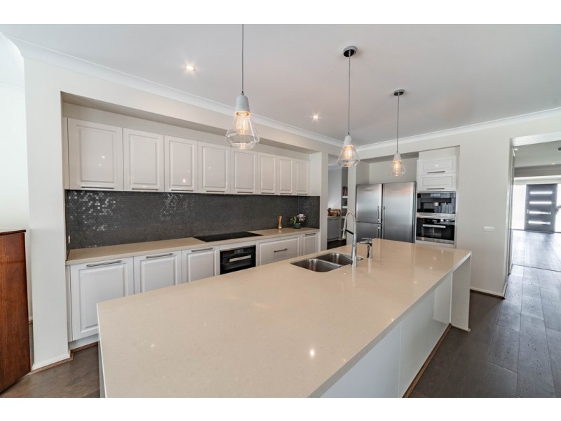 19 Riverview Drive, Barham NSW 2732