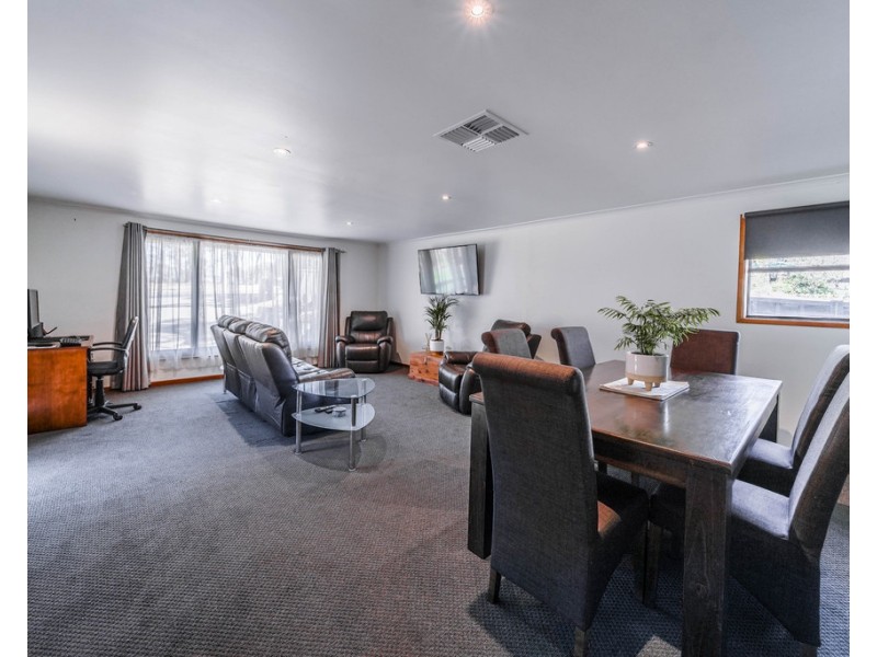 38 Shelley Street, Spring Gully VIC 3550