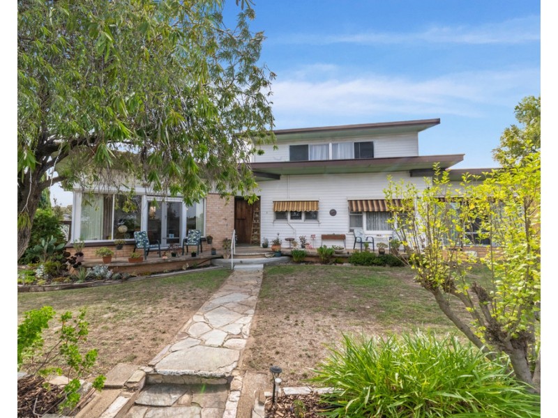 1 Illingworth Street, Golden Square VIC 3555