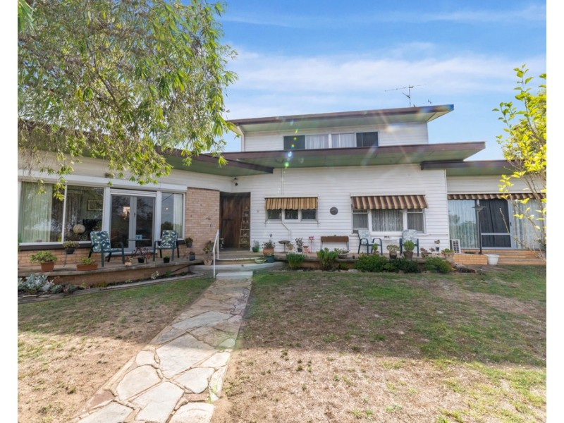 1 Illingworth Street, Golden Square VIC 3555