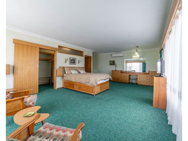 1 Illingworth Street, Golden Square VIC 3555