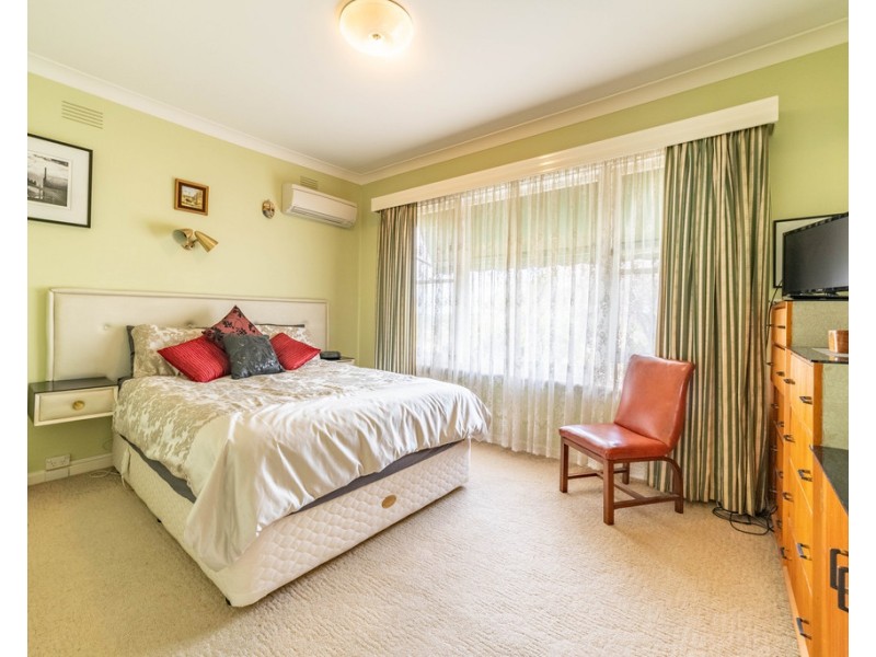 1 Illingworth Street, Golden Square VIC 3555