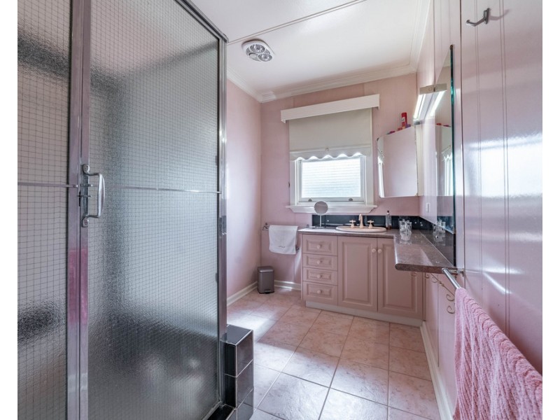 1 Illingworth Street, Golden Square VIC 3555