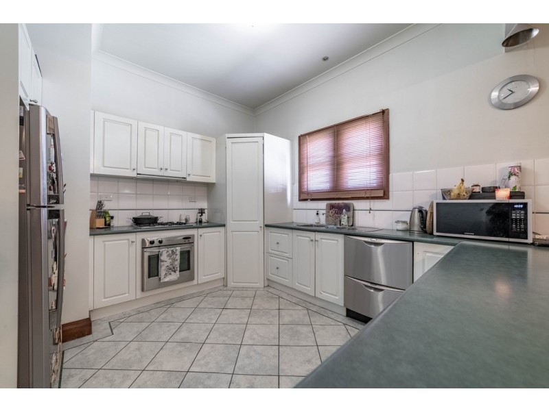 8 Townsend Street, Flora Hill VIC 3550