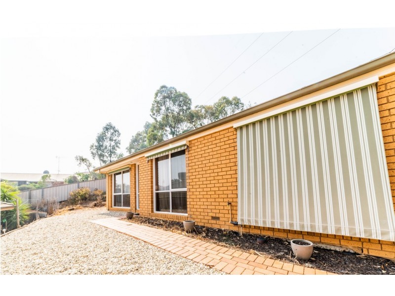 3/13 Proud Terrace, Flora Hill VIC 3550