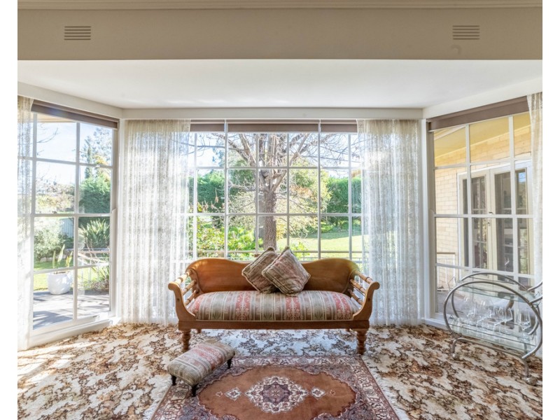 4 Harpin Street, Strathdale VIC 3550