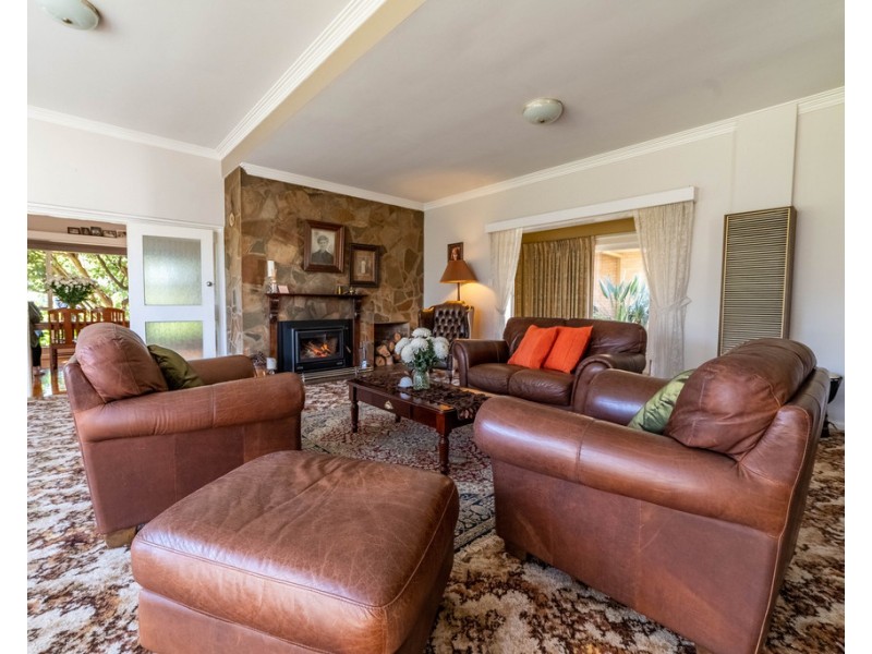 4 Harpin Street, Strathdale VIC 3550