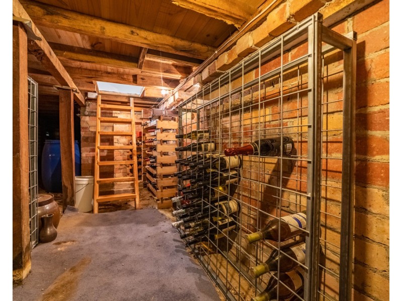 4 Harpin Street, Strathdale VIC 3550