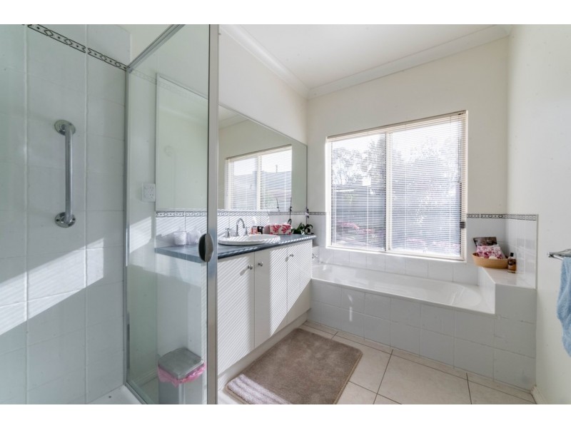 11 Battunga Court, Strathfieldsaye VIC 3551