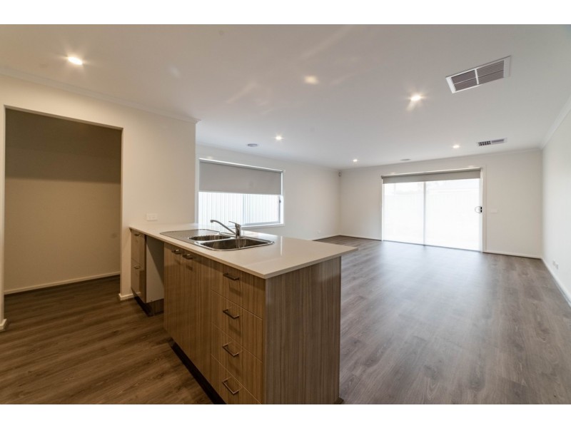 26 Langley Drive, Epsom VIC 3551