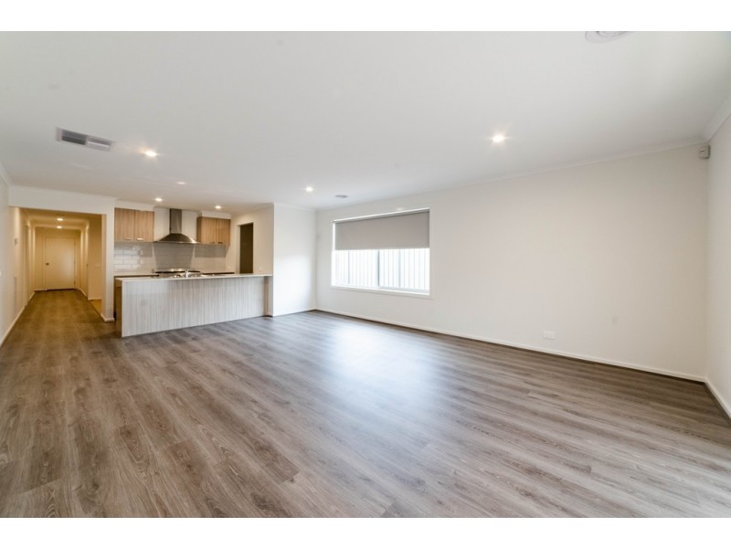 26 Langley Drive, Epsom VIC 3551