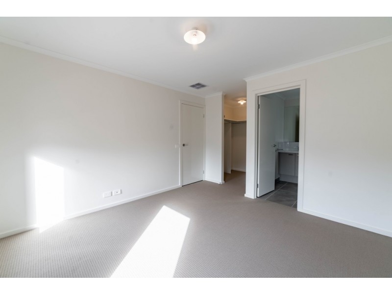 26 Langley Drive, Epsom VIC 3551