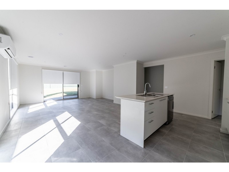 11 Loriini Place, Kangaroo Flat VIC 3555