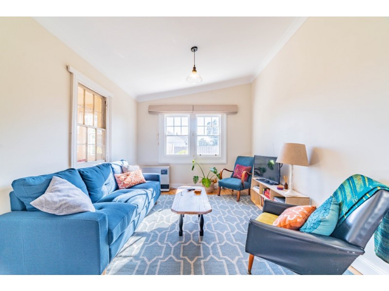 84 Neale Street, Kennington VIC 3550