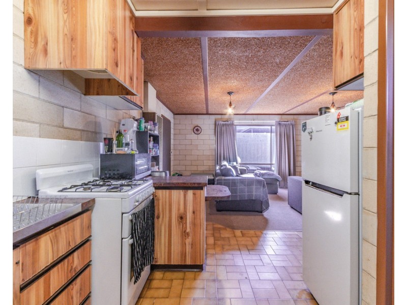 2/15 Chapple Street, Eaglehawk VIC 3556