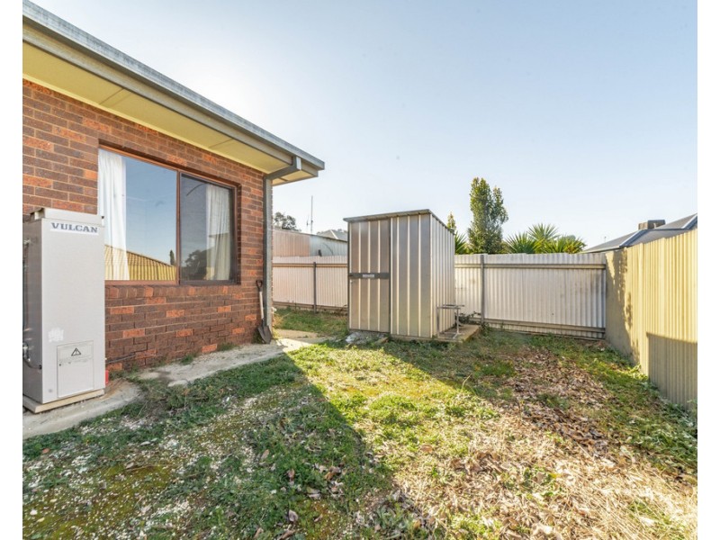 2/15 Chapple Street, Eaglehawk VIC 3556