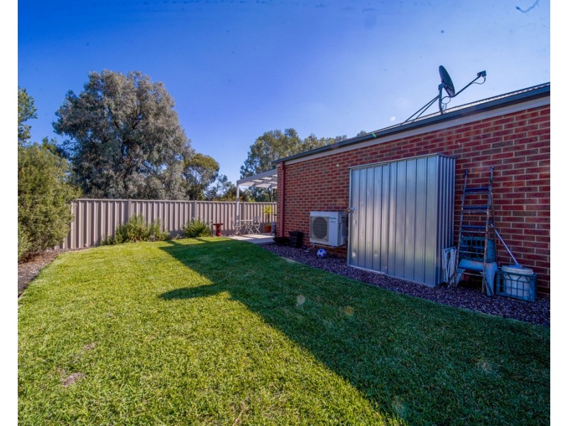 115 St Killian Street, White Hills VIC 3550