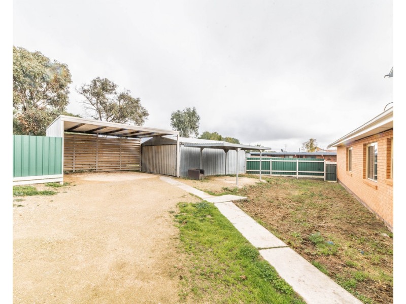 43 Holmes Road, Long Gully VIC 3550