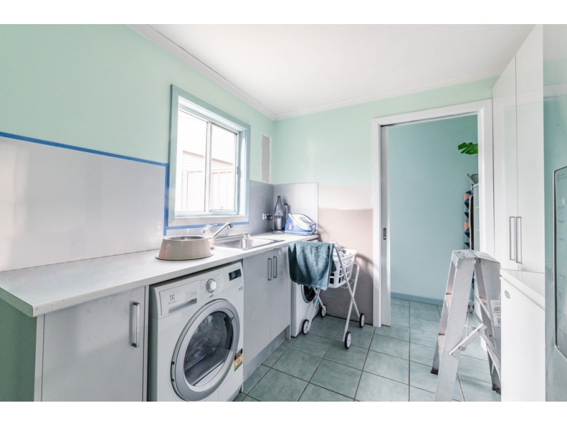 9 Longmore Street, Kangaroo Flat VIC 3555