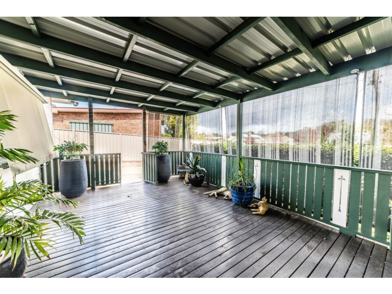 9 Longmore Street, Kangaroo Flat VIC 3555