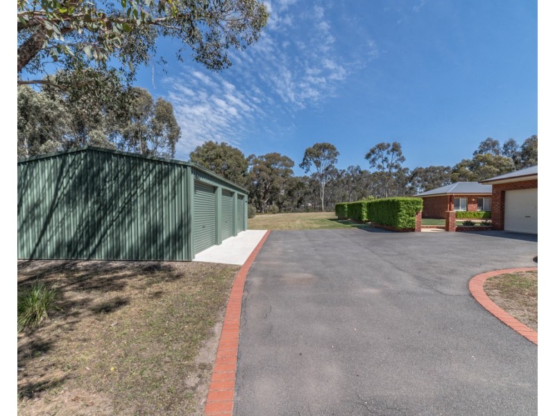 34 Homebush Drive, Junortoun VIC 3551