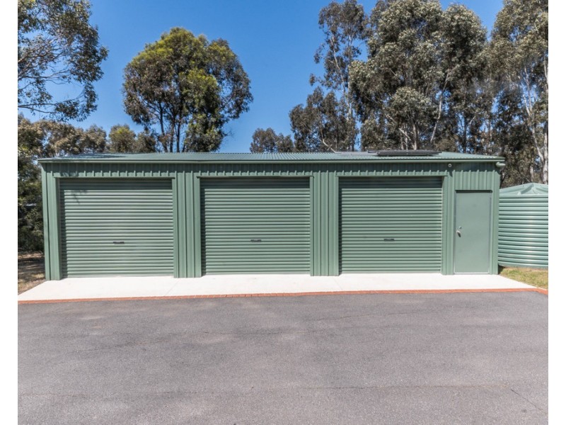 34 Homebush Drive, Junortoun VIC 3551