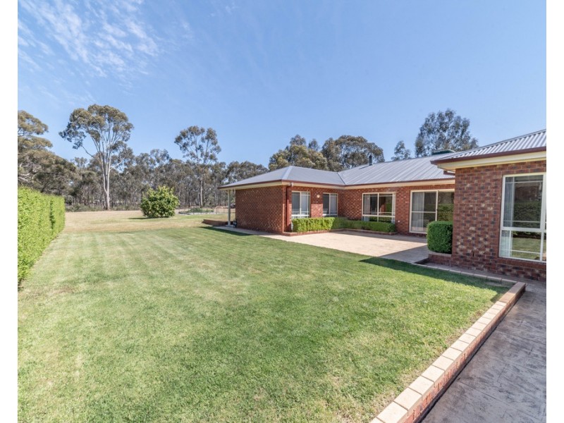 34 Homebush Drive, Junortoun VIC 3551