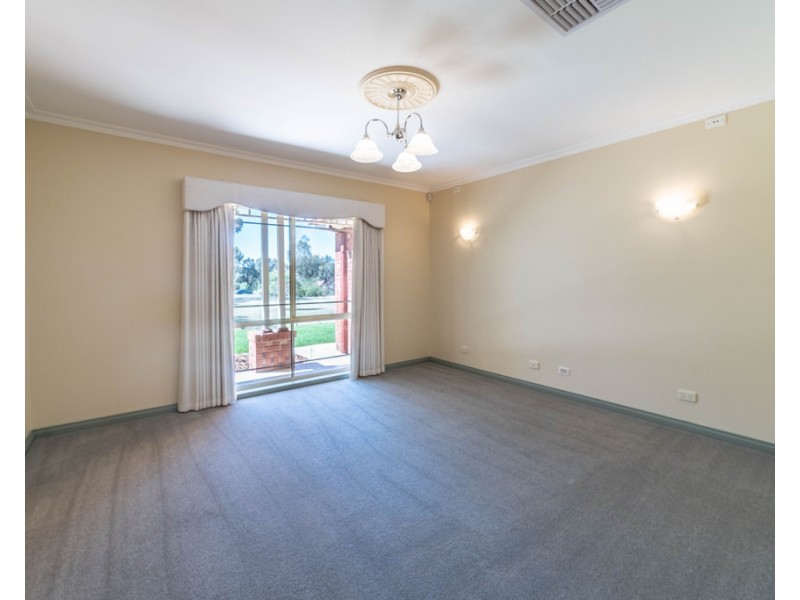 34 Homebush Drive, Junortoun VIC 3551