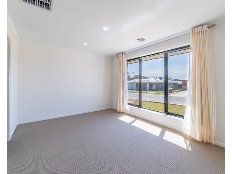 22 Eldridge Court, Kangaroo Flat VIC 3555