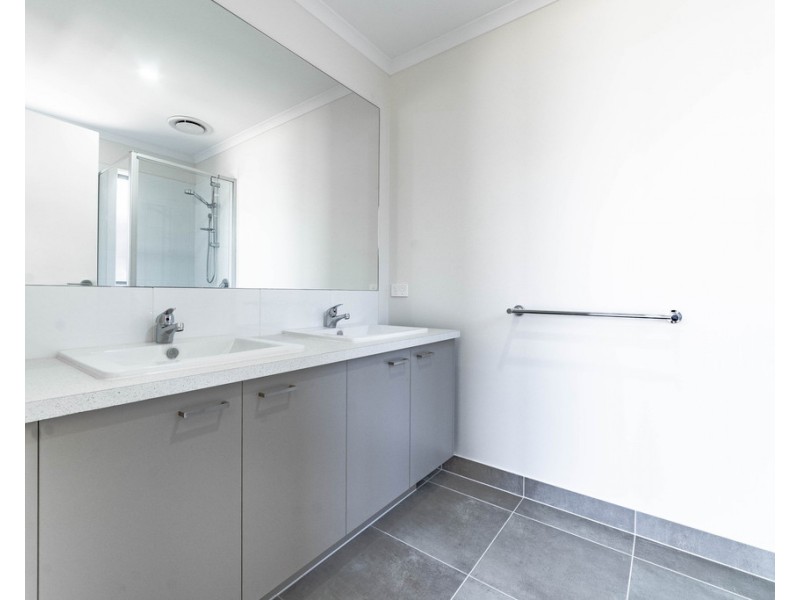 22 Eldridge Court, Kangaroo Flat VIC 3555