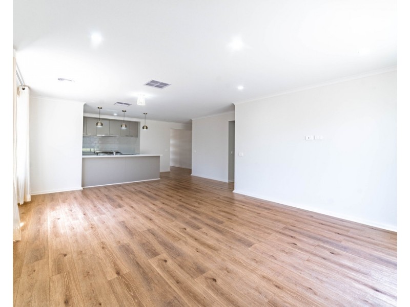 22 Eldridge Court, Kangaroo Flat VIC 3555